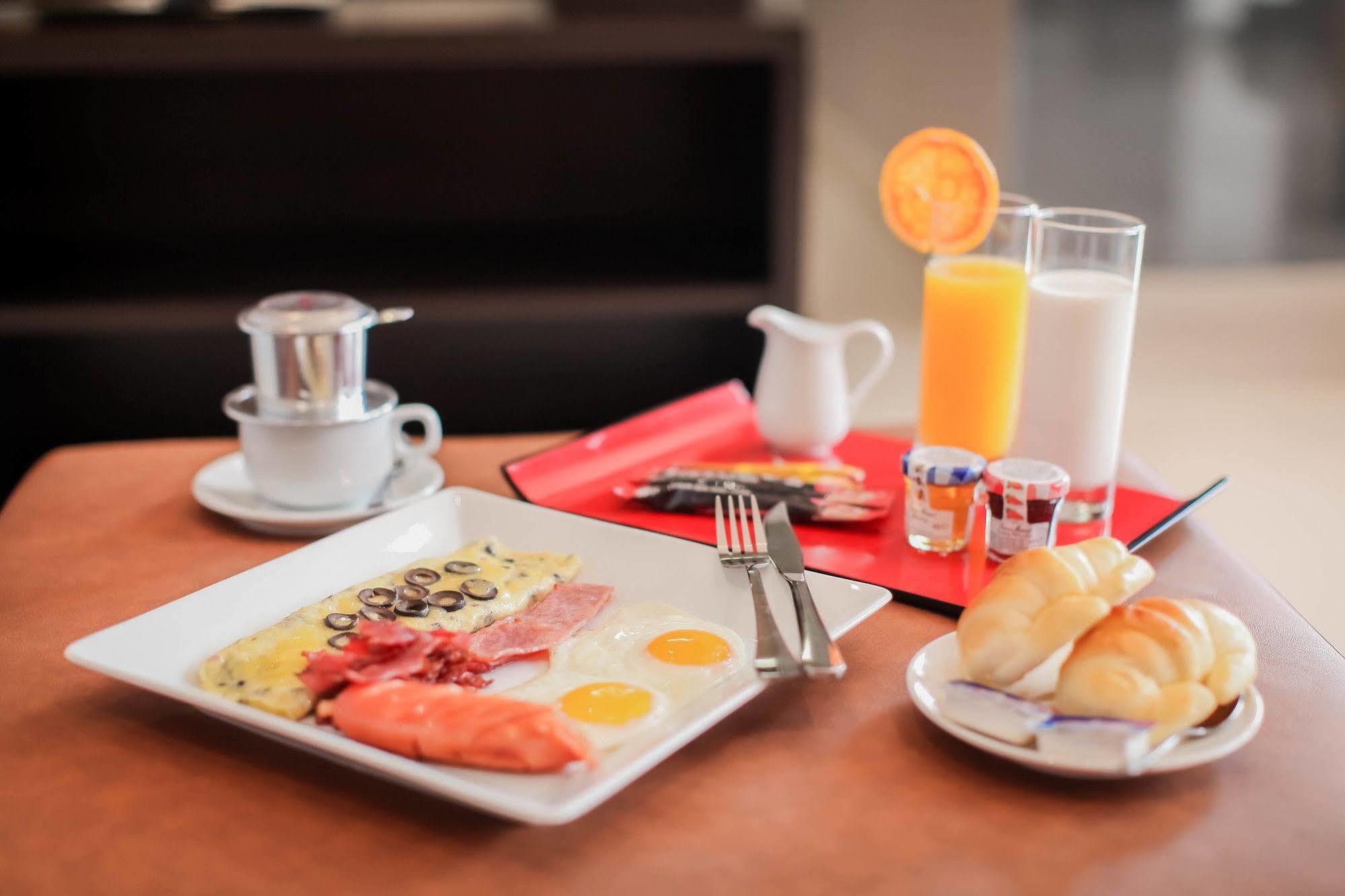 Compass Living Joy Apart otel Ho Şi Min Dış mekan fotoğraf