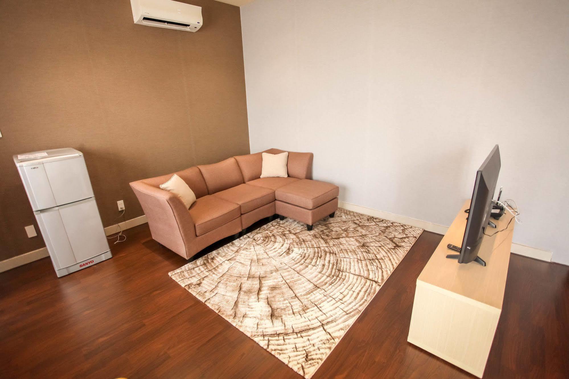Compass Living Joy Apart otel Ho Şi Min Dış mekan fotoğraf