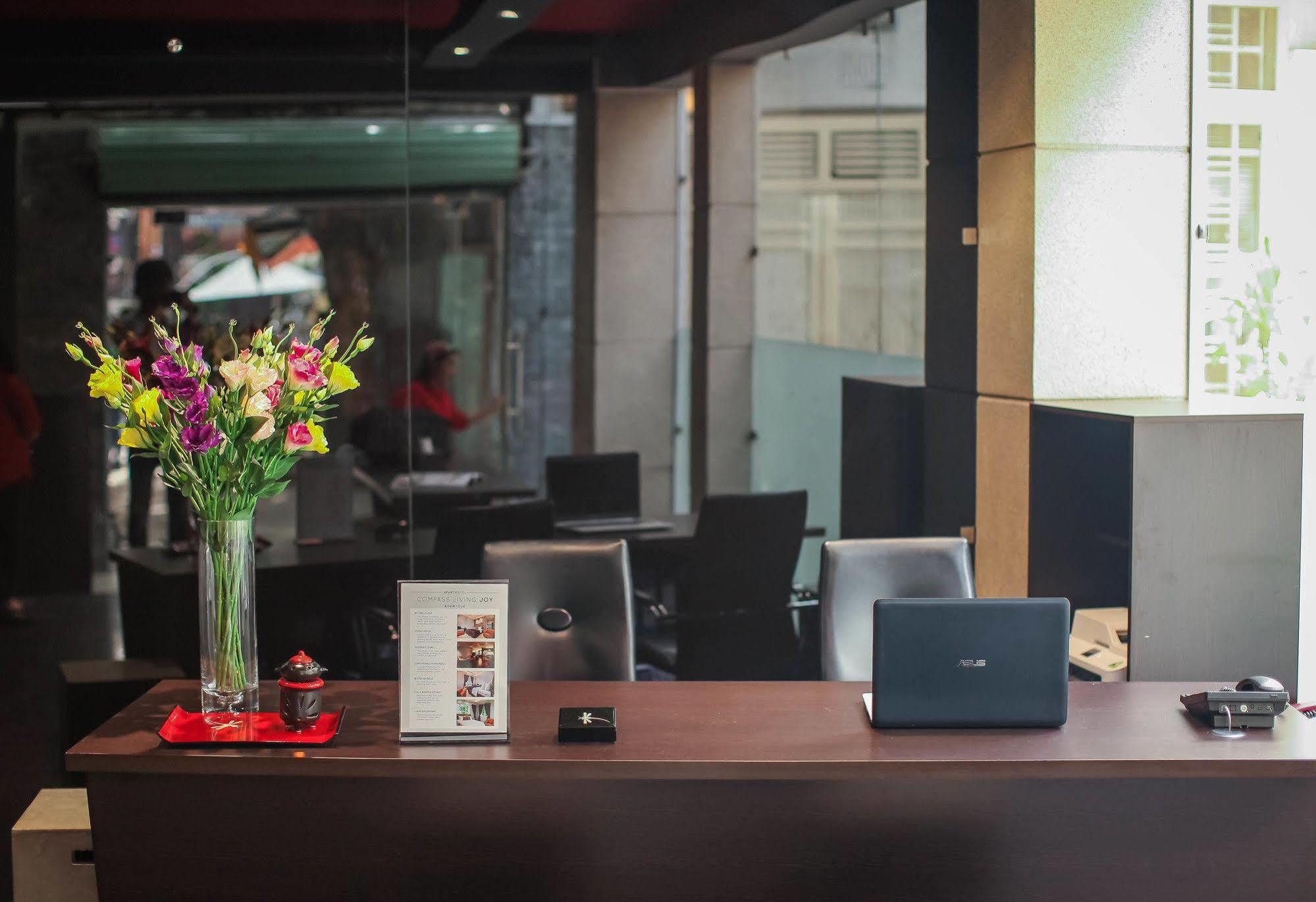 Compass Living Joy Apart otel Ho Şi Min Dış mekan fotoğraf