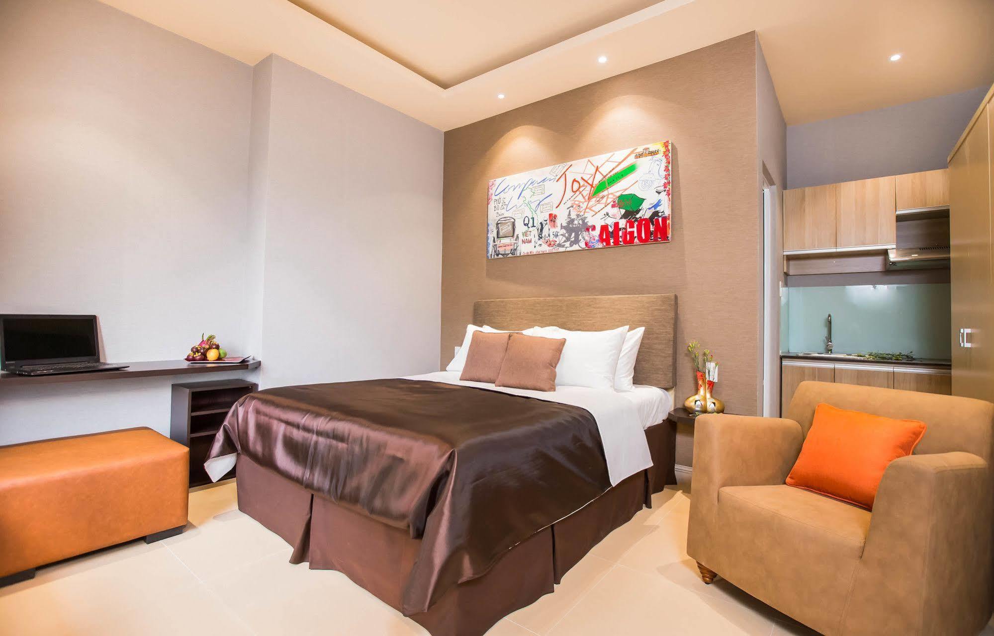 Compass Living Joy Apart otel Ho Şi Min Dış mekan fotoğraf
